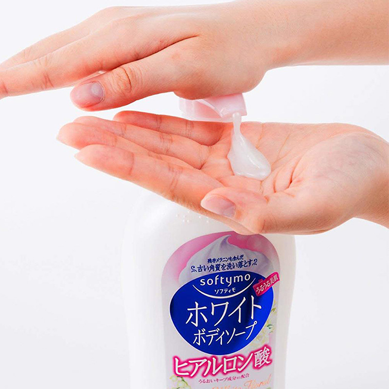 Sữa tắm trắng da Hyaluronic acid Kose Softymo 600ml thương hiệu KOSE