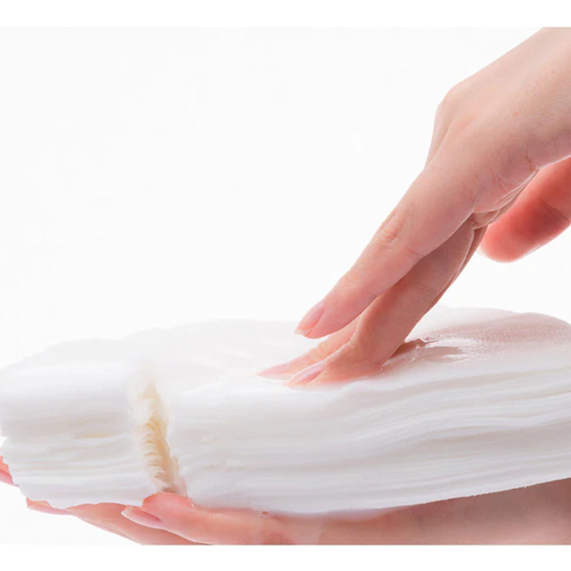 Mặt nạ dưỡng ẩm, se khít lỗ chân lông Nhật Bản chiết xuất gạo Kose Clear Turn 40 miếng thương hiệu KOSE
