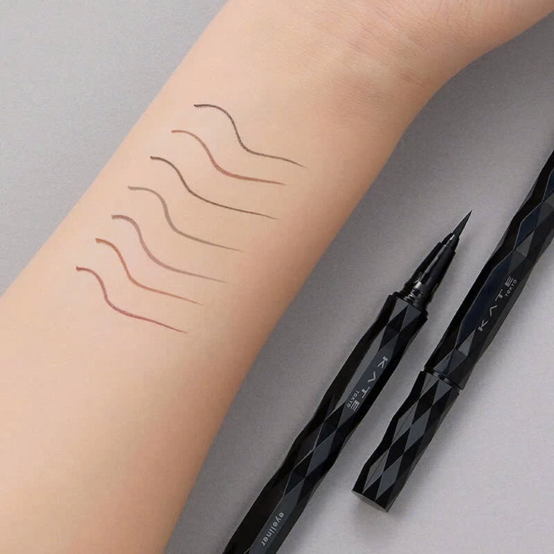 Bút kẻ mắt nước Nhật Bản Kate Super Sharp Liner EX4.0 BK-1 0.5ml, đầu siêu mảnh, bền màu chống trôi thương hiệu KANEBO