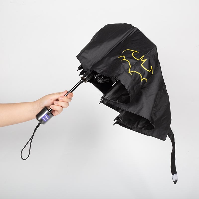 Cây dù gấp chống tia UV  >99% 55cm hình Batman  thương hiệu 