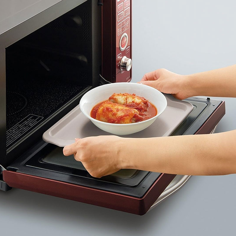 Khay nhựa Nhật Bản hình chữ nhật, dùng được lò vi sóng 28.9x22.9cm thương hiệu SANADA