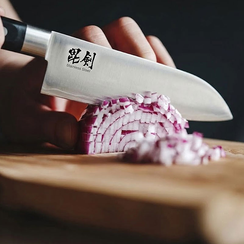 Dao bếp inox cao cấp 3 lớp lõi thép Carbon sắc bén Hiken Santoku lưỡi 16.5cm thương hiệu PEARL METAL