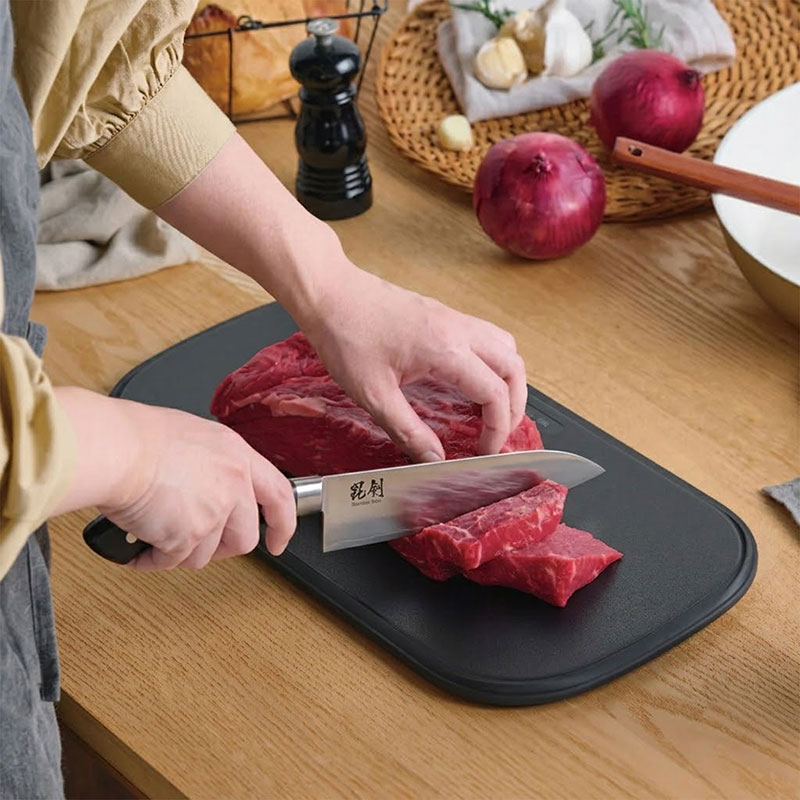 Dao bếp inox cao cấp 3 lớp lõi thép Carbon sắc bén Hiken Santoku lưỡi 16.5cm thương hiệu PEARL METAL
