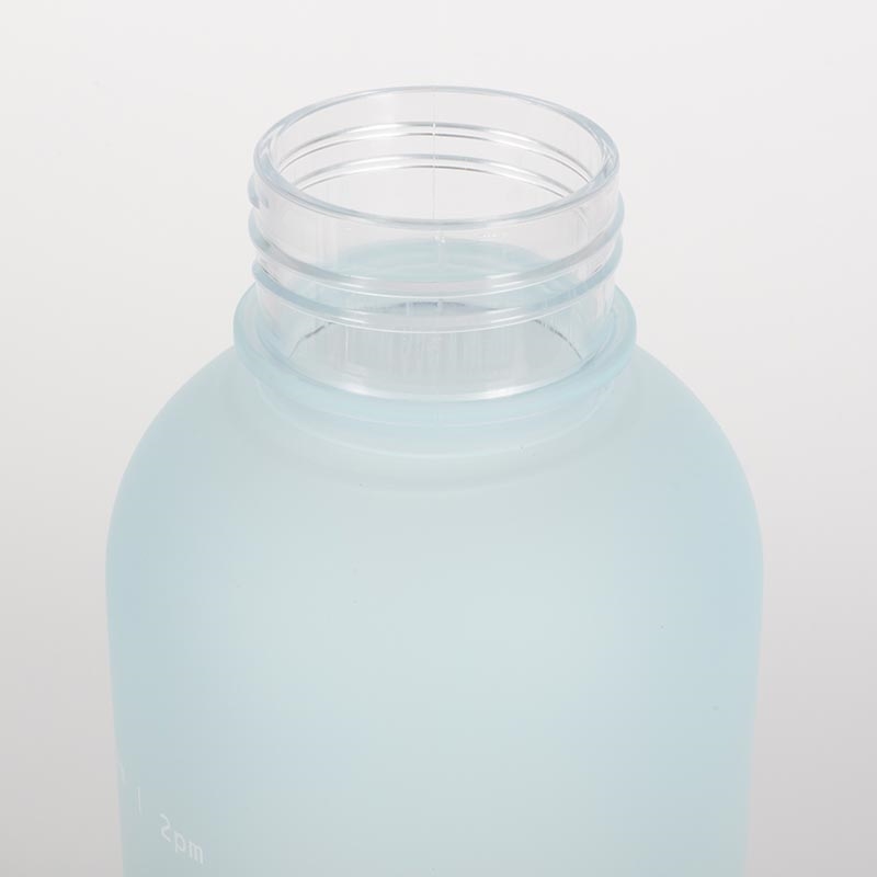 Bình nước nhựa Maruki 960ml, Có vạch nhắc giờ uống nước thương hiệu MARUKI