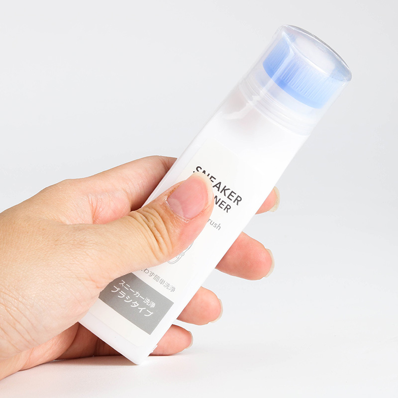 Nước giặt giày thể thao, sneaker kèm đầu bàn chải chà giày 50ml, (không cần dùng nước) thương hiệu FUDO KAGAKU