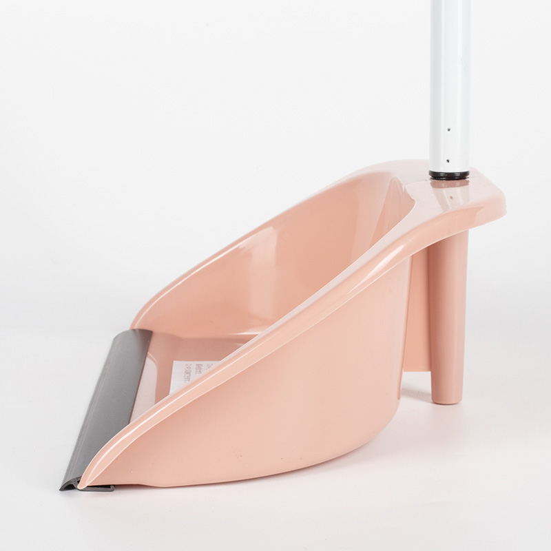 Đồ hốt rác cán dài 72cm thương hiệu OKAZAKI