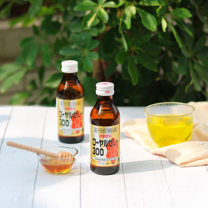 Combo siêu tiết kiệm Hộp 10 chai TPBS: Nước uống sữa ong chúa Royal Jelly 100ml thương hiệu 