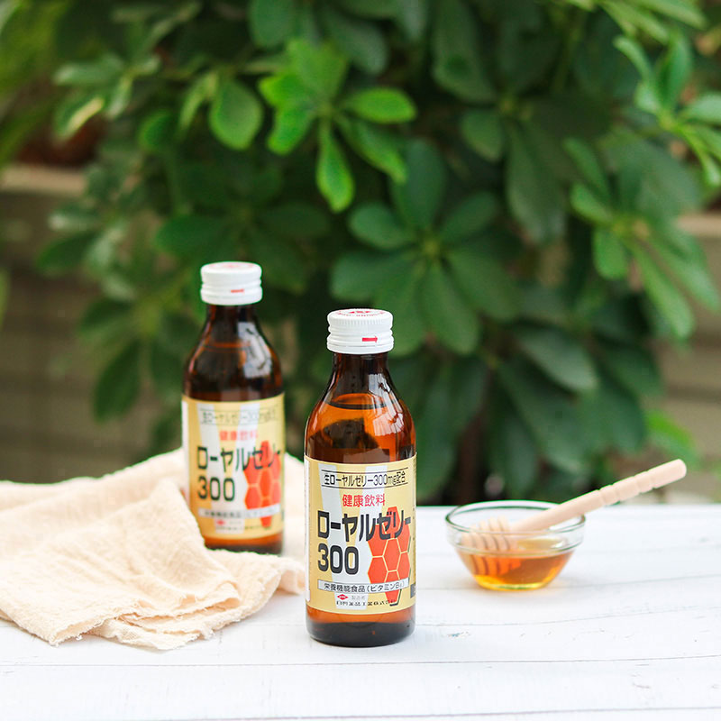 Combo siêu tiết kiệm Hộp 10 chai TPBS: Nước uống sữa ong chúa Royal Jelly 100ml thương hiệu 