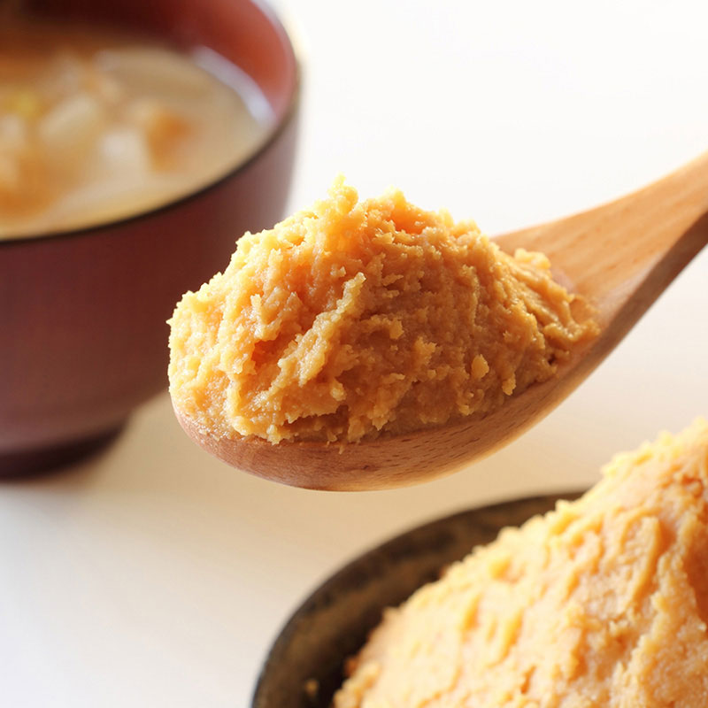 Combo siêu tiết kiệm Miso trắng men gạo Koji Yamagen 500g và Nước dùng Dashi cá ngừ và nấm hương Marutomo 500ml thương hiệu 