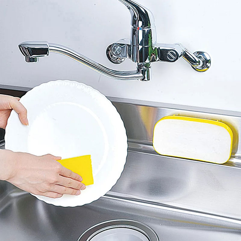 Combo siêu hời mua Xà phòng rửa chén gốc thực vật dầu dừa, dịu nhẹ da tay Nisshin 580g tặng Mút rửa chén Nhật Bản thương hiệu 