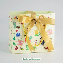 Hộp giấy giftset Hachi Hachi 2302 (14x18.5x6.5cm)