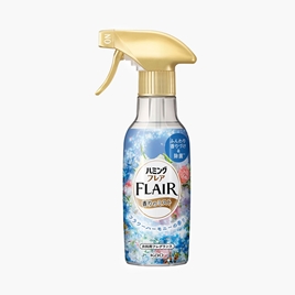 Xịt thơm làm phẳng quần áo kháng khuẩn Nhật Bản Kao Flair hương hoa thảo mộc 270ml