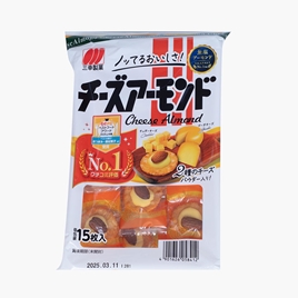 Bánh gạo phô mai hạnh nhân Sanko, kết hợp 2 loại phô mai đậm vị 65.2g (15 cái)