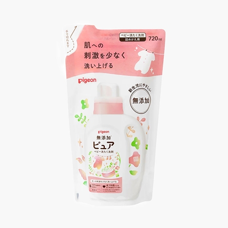 Nước giặt quần áo Nhật Bản cho bé Pigeon dạng túi 720ml, không chất phụ gia