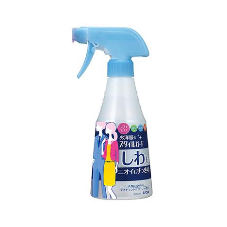 Xịt làm phẳng quần áo khử mùi hôi Lion 300ml 