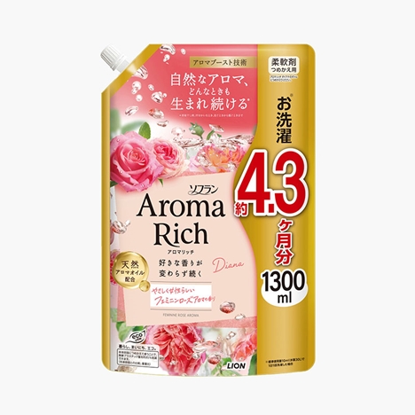 Nước xả vải Nhật Bản tinh dầu thơm lưu hương dài lâu khử mùi kháng khuẩn hương hoa hồng Lion Soflan 1.3L