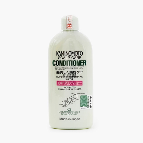 Dầu xả Nhật Bản dưỡng da đầu, tóc bồng bềnh Kaminomoto scalp care conditioner 300ml